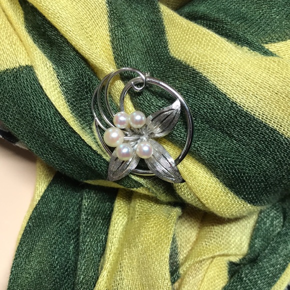 Vintage SILVER w real PEARLS STERLING SILVER brooch designer etched filagree - Picture 5 of 12